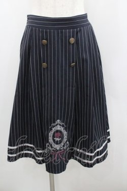 画像1: axes femme / 薔薇カメオ刺繍ストライプスカート  黒Ｘ白 I-26-01-22-054-AX-SK-SA-ZI