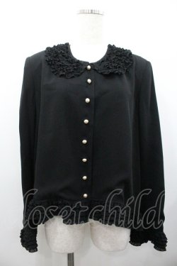 画像1: KANEKO ISAO / ピコフリル襟袖付きパールボタンジャケット  ブラック I-26-01-24-039-EL-JA-SA-ZI