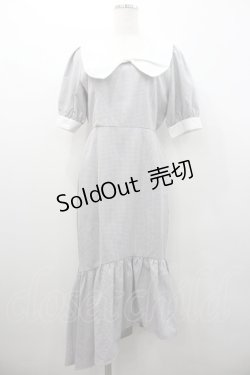 画像1: axes femme POETIQUE / リボンカラーマーメイドワンピース  グレーＸ白 I-26-01-24-056-AX-OP-SA-ZI