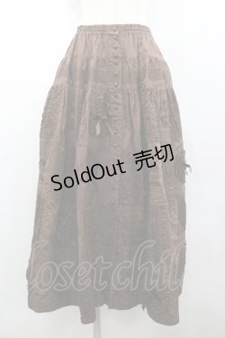 画像1: WONDERFUL WORLD / ピコフリル&ピンタックモチーフパッチワークスカート  ブラウン I-26-01-24-084-LO-SK-SA-ZI