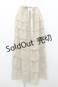 KANEKO ISAO / パール釦フリルスカート  ベージュ I-26-01-24-088-EL-SK-SA-ZI