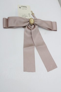 画像1: F&A / カメオ付きマスクリーフバレッタ  ピンクベージュ I-26-01-26-087-LO-ZA-SA-ZI