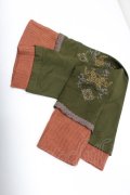 Ozz On / 刺繍アームカバー  オリーブ I-26-01-26-005-OO-ZA-SA-ZI