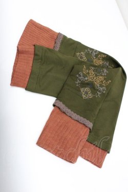 画像1: Ozz On / 刺繍アームカバー  オリーブ I-26-01-26-005-OO-ZA-SA-ZI