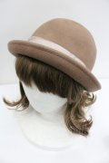 axes femme / BIGガーデン付ボーラー帽  モカ I-26-01-27-095-AX-AC-SA-ZI