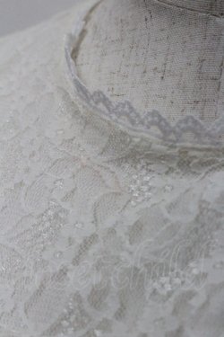 画像5: axes femme POETIQUE / メニーリボン肩あきニットプルオーバー  アイボリー I-26-01-29-007-AX-TO-SA-ZI