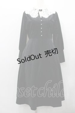 画像1: an another angelus / クロシェニットレース衿ベロアワンピース  ブラック I-26-01-31-052-CA-OP-SA-ZI