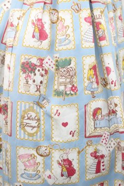 画像4: Shirley Temple / アリス絵本プリントジャンパースカート（Ladies） 154~162 サックス I-26-01-31-053-ET-OP-SA-ZI