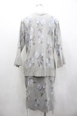 画像2: axes femme / フラワーニットトップス&スカートセットアップ  グレー I-26-02-01-052-AX-TO-SA-ZI (2)