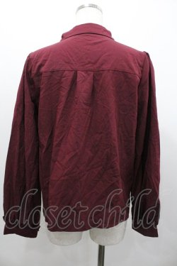 画像2: axes femme POETIQUE / チェーンブローチ付長袖ブラウス【ブローチ欠品】  ボルドー I-26-02-01-089-AX-BL-SA-ZI