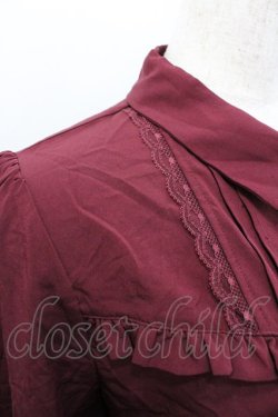 画像3: axes femme POETIQUE / チェーンブローチ付長袖ブラウス【ブローチ欠品】  ボルドー I-26-02-01-089-AX-BL-SA-ZI