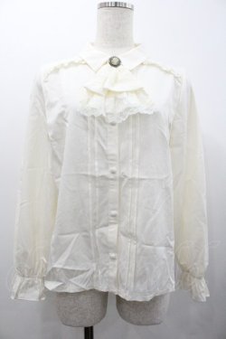 画像1: axes femme / カメオ×ジャボブローチ付ブラウス  生成り I-26-02-01-090-AX-BL-SA-ZI