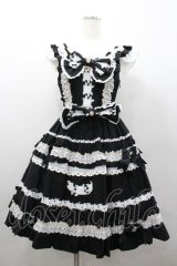 BABY,THE STARS SHINE BRIGHT / Rose Lace Rococoジャンパースカート  黒Ｘ白 I-26-02-06-044-BA-OP-SA-ZI