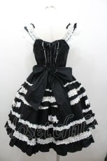 画像3: BABY,THE STARS SHINE BRIGHT / Rose Lace Rococoジャンパースカート  黒Ｘ白 I-26-02-06-044-BA-OP-SA-ZI (3)