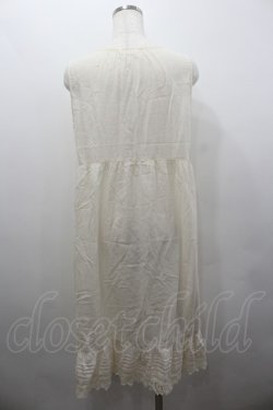 画像3: PINK HOUSE / 胸元カメリアニットモチーフノースリーブチュニック  キナリ I-26-02-06-081-LO-TO-SA-ZI