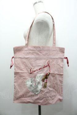 画像1: Karl Helmut / マテリアルキャット刺しゅうバッグ  ピンク　 I-26-02-06-114-EL-BG-SA-ZI