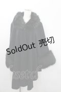 axes femme / /ファー付き2wayケープ  黒 I-26-02-08-077-AX-TO-HR-ZI