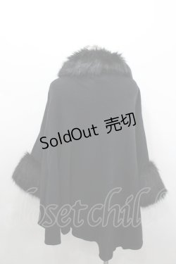 画像3: axes femme / /ファー付き2wayケープ  黒 I-26-02-08-077-AX-TO-HR-ZI