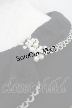 画像2: axes femme / パールリボン襟長袖トップス  黒Ｘアイボリー I-26-02-11-049-AX-TO-SA-ZI