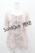 axes femme / ローズブーケプリントシフォン切り替え半袖カットソー  ピンク I-26-02-11-009-AX-TO-SA-ZI