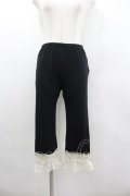 axes femme / カギ針使い七分丈スパッツ  黒Ｘ白 I-26-02-11-089-AX-PA-SA-ZI