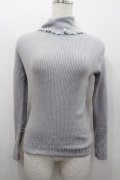 axes femme / 袖口デザインリブタートルプルオーバー  グレー I-26-02-13-049-AX-TO-SA-ZI