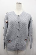 PINK HOUSE / フラワー&ハットモチーフ付きカーディガン  サックス I-26-02-13-053-LO-TO-SA-ZI