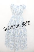 axes femme / ブルーミングローズ柄ワンピース F サックス I-26-02-13-068-AX-OP-TE-ZI