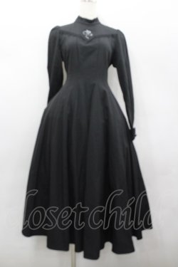 画像1: Stamp Albums / 蛇刺繍ハイネック長袖ワンピース S 黒Ｘ白 I-26-02-13-090-LO-OP-SA-ZI