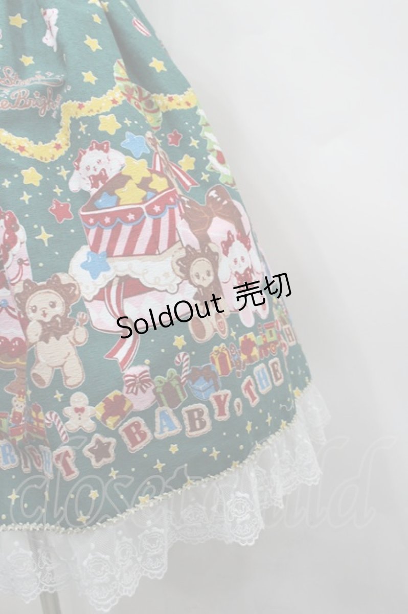 画像3: BABY,THE STARS SHINE BRIGHT / くみゃちゃんのDokiDoki Christmas Party柄ジャンパースカートI  グリーン I-26-02-13-095-BA-OP-SA-ZI (3)