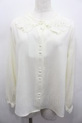 F i.n.t / マーガレットカットワークブラウス F アイボリー I-26-02-13-011-CA-BL-TE-ZI