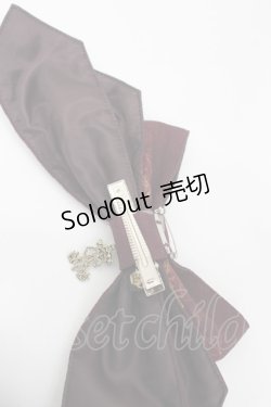 画像2: ALICE and the PIRATES / 魔女と悪魔の西洋菓子店〜ソロモンの小さな鍵と秘密のレシピ〜柄リボンクリップ  ボルドー I-26-02-13-123-PA-AC-SA-ZI