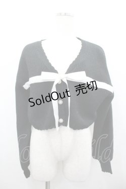 画像1: axes femme POETIQUE / リボンデザインショートカーディガン  黒Ｘ白 I-26-02-15-004-AX-TO-SA-ZI