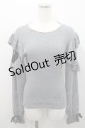 Rojita / ネックレス付肩ボリュームフリルニットトップス  グレー I-26-02-15-050-LO-TO-SA-ZI
