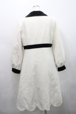 画像2: Melody BasKet / モノトーンスカラップコート  白ｘ黒 I-26-02-15-097-LO-CO-SA-ZTC045 (2)