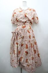 KANEKO ISAO / 籠入り苺pt半袖ワンピース  ピンク I-26-02-18-069-EL-OP-SA-ZI