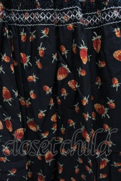 画像3: WONDERFUL WORLD / 苺pt&刺繍半袖ワンピース  ブラック I-26-02-18-071-LO-OP-SA-ZI