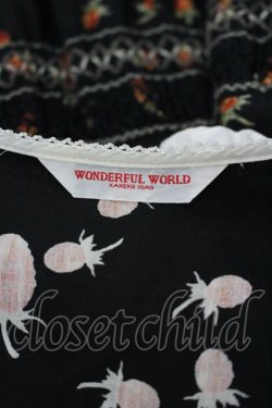 画像4: WONDERFUL WORLD / 苺pt&刺繍半袖ワンピース  ブラック I-26-02-18-071-LO-OP-SA-ZI