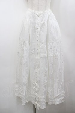 画像1: WONDERFUL WORLD / 裾5つリボン前開きスカート  ホワイト I-26-02-18-109-LO-SK-SA-ZI