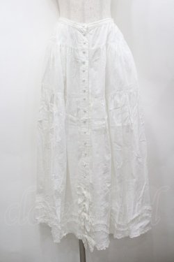 画像2: WONDERFUL WORLD / 裾5つリボン前開きスカート  ホワイト I-26-02-18-109-LO-SK-SA-ZI