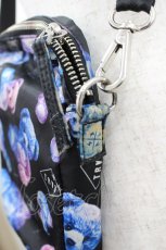 画像4: TRAVAS TOKYO / くま総柄ミニショルダー  黒 I-26-02-18-119-PU-BG-TE-ZTK051 (4)