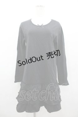 画像1: PINK HOUSE / 裾4段フリル長袖ワンピース  黒 I-26-02-18-019-LO-JA-SA-ZI