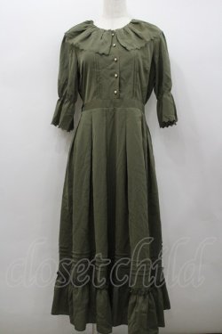 画像1: Amavel / Classy Ladyフリルロングワンピース  カーキ I-26-02-23-075-CA-OP-SA-ZI
