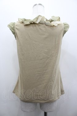 画像2: INGEBORG / ドットフリルノースリーブカットソー  ベージュＸグリーン I-26-02-28-051-LO-TO-SA-ZI