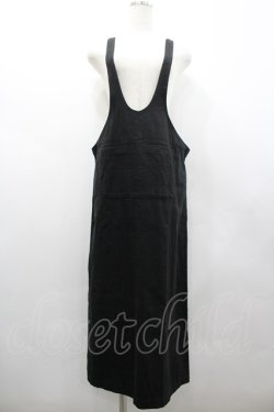 画像1: INGEBORG / ポケットデザインジャンパースカート  黒 I-26-02-28-103-LO-OP-SA-ZI