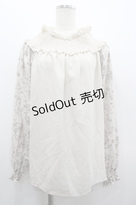 画像1: axes femme / ミュルーズ袖ボリュームブラウス  生成り I-26-02-28-015-AX-BL-SA-ZI (1)