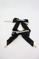 画像2: Angelic Pretty / レースハートチャームベルリボンクリップSet  黒Ｘゴールド I-26-02-28-172-AP-AC-SA-ZI (2)