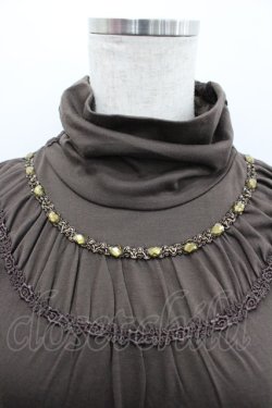 画像3: axes femme / ハイネックビジュー&レースネックレス風カットソー  ブラウン I-26-02-28-024-AX-TO-SA-ZI