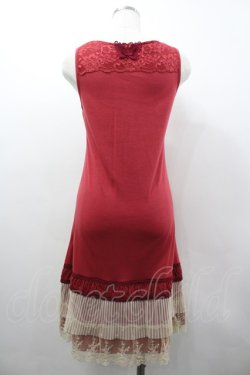 画像2: axes femme / フロントレースパールノースリーブワンピース  赤 I-26-03-02-056-AX-OP-SA-ZI