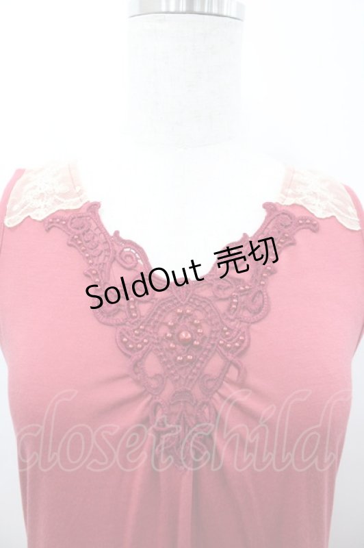 画像3: axes femme / フロントレースパールノースリーブワンピース  赤 I-26-03-02-056-AX-OP-SA-ZI (3)